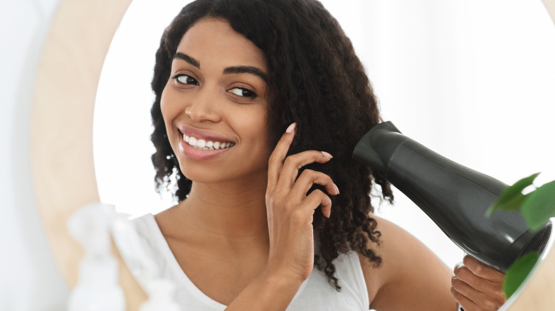 female blow dry hair