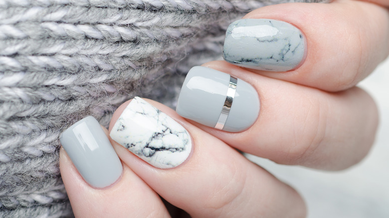 Gray marble nail art