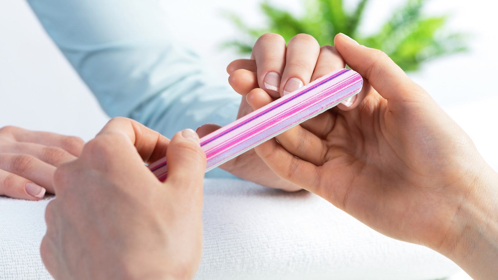 Here's What You Should Do If You Bruise A Fingernail