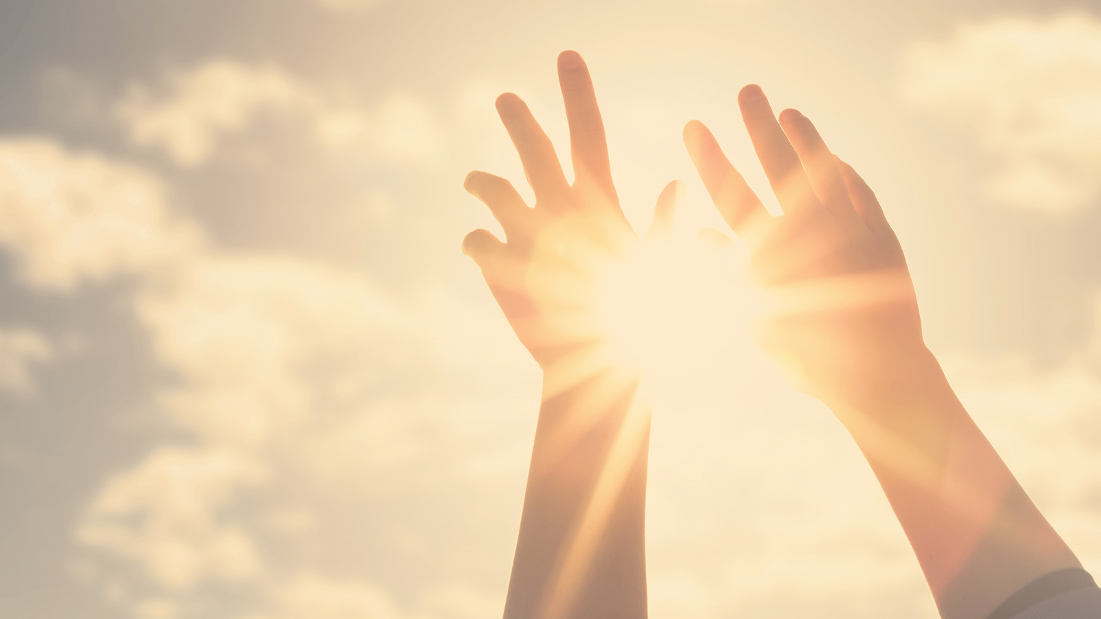 Here's Why You May Be Getting Sunspots On Your Hands