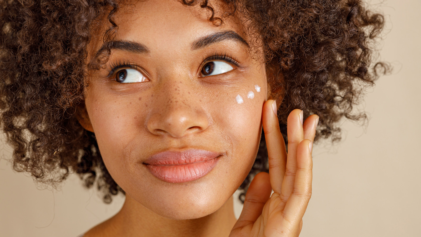 Here’s Why You’re Going To Want To Add Vitamin F Into Your Skincare Routine