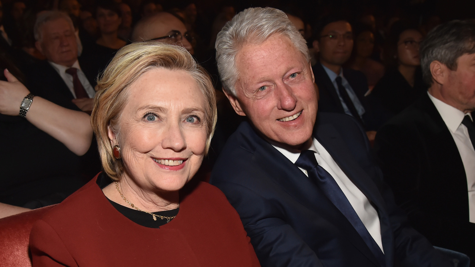 Hillary Clinton And Her Husband Bill Live A Wildly Lavish Life