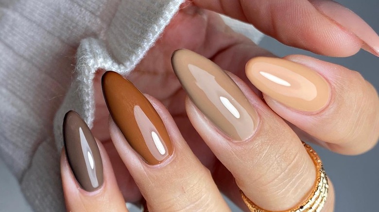 Matte 'Chocolate Milk Nails' Are The Most Shocking Summer Manicure Trend |  Stylish nails, Brown nails, Pretty nails