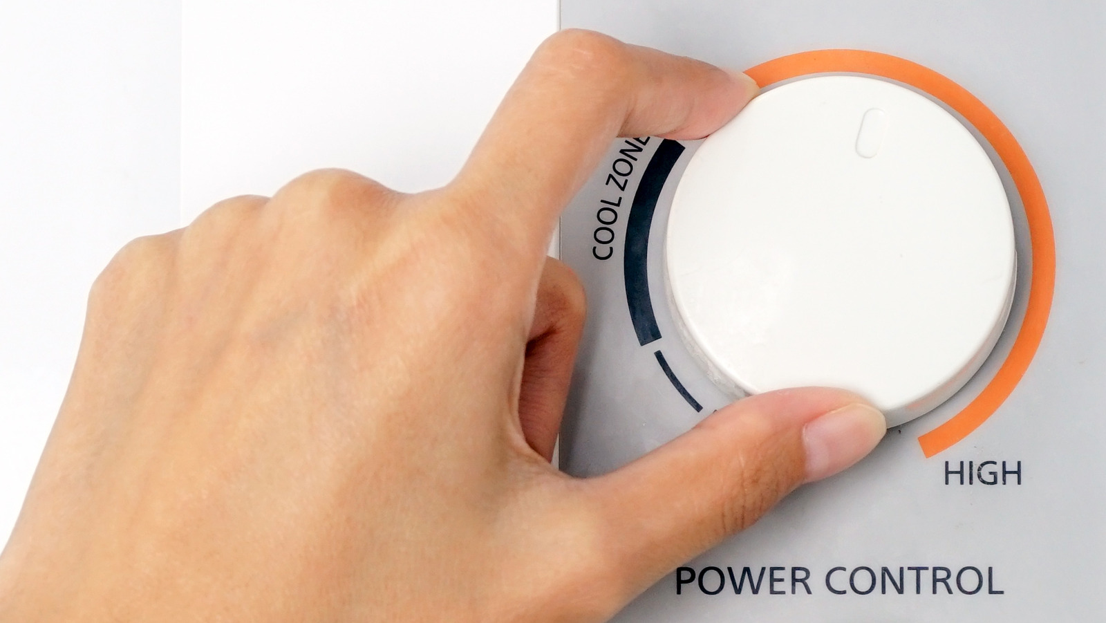 How The Temperature Of Your Shower Can Affect Your Hair Health