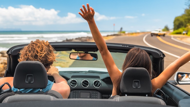 couple on a road trip