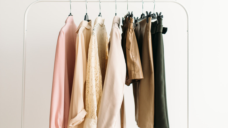 building a capsule wardrobe