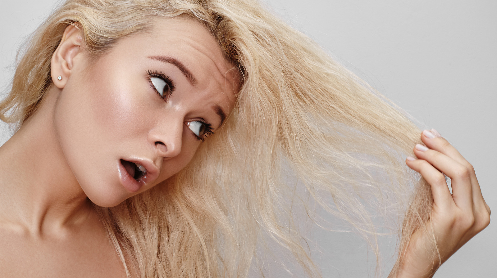 How To Recover Your Hair From Bleach Damage, According To A Beauty Expert, image size:1600x896