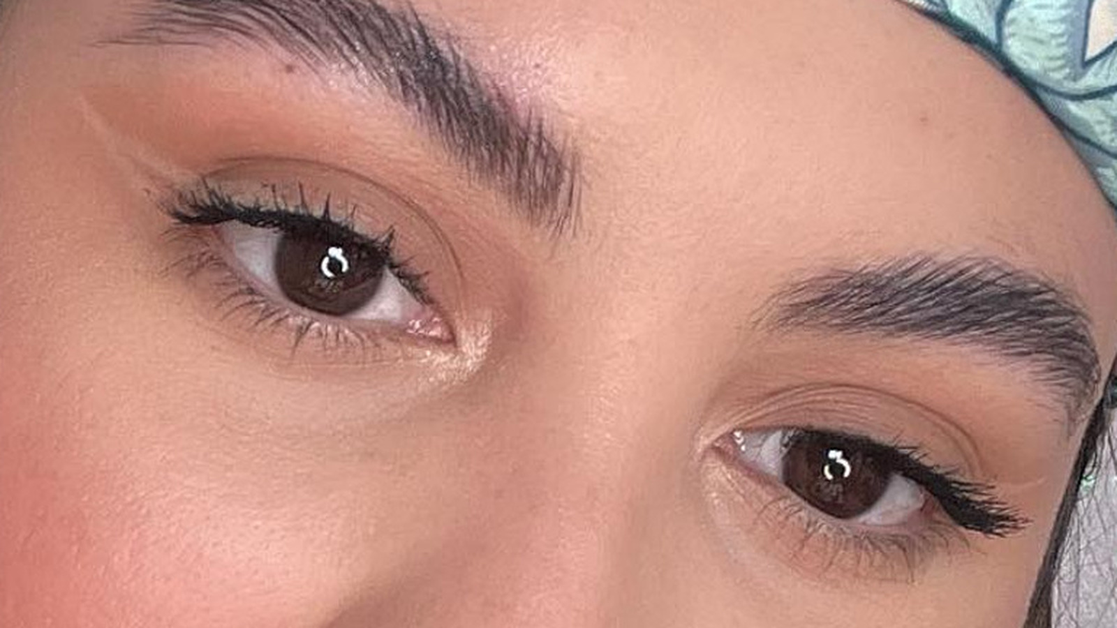 How To Rock The Transparent Eyeliner Trend