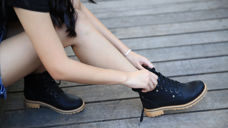 How to Style Your Combat Boots - the gray details