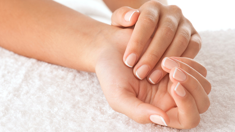 natural nail manicure