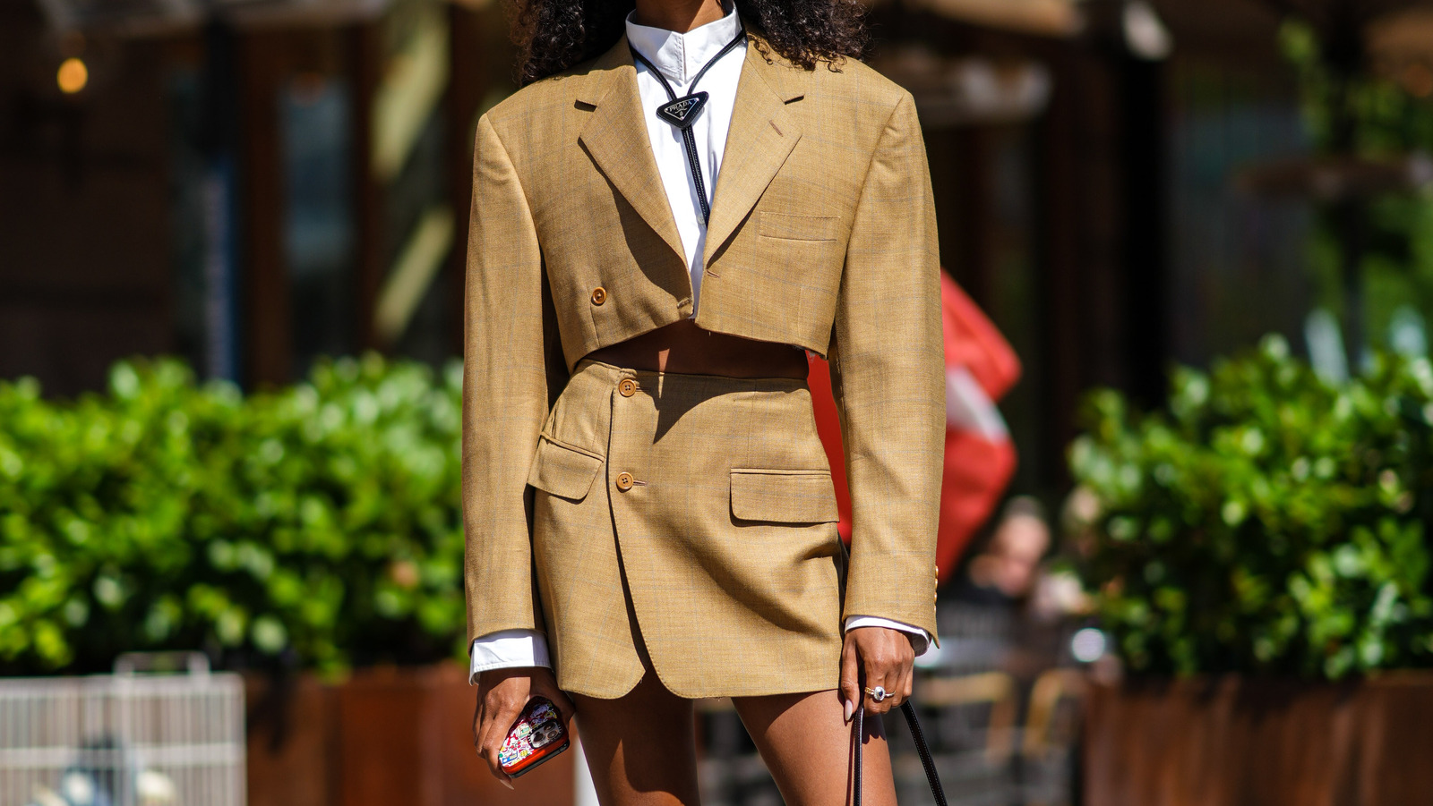How to Transition Mini Skirts for Fall 