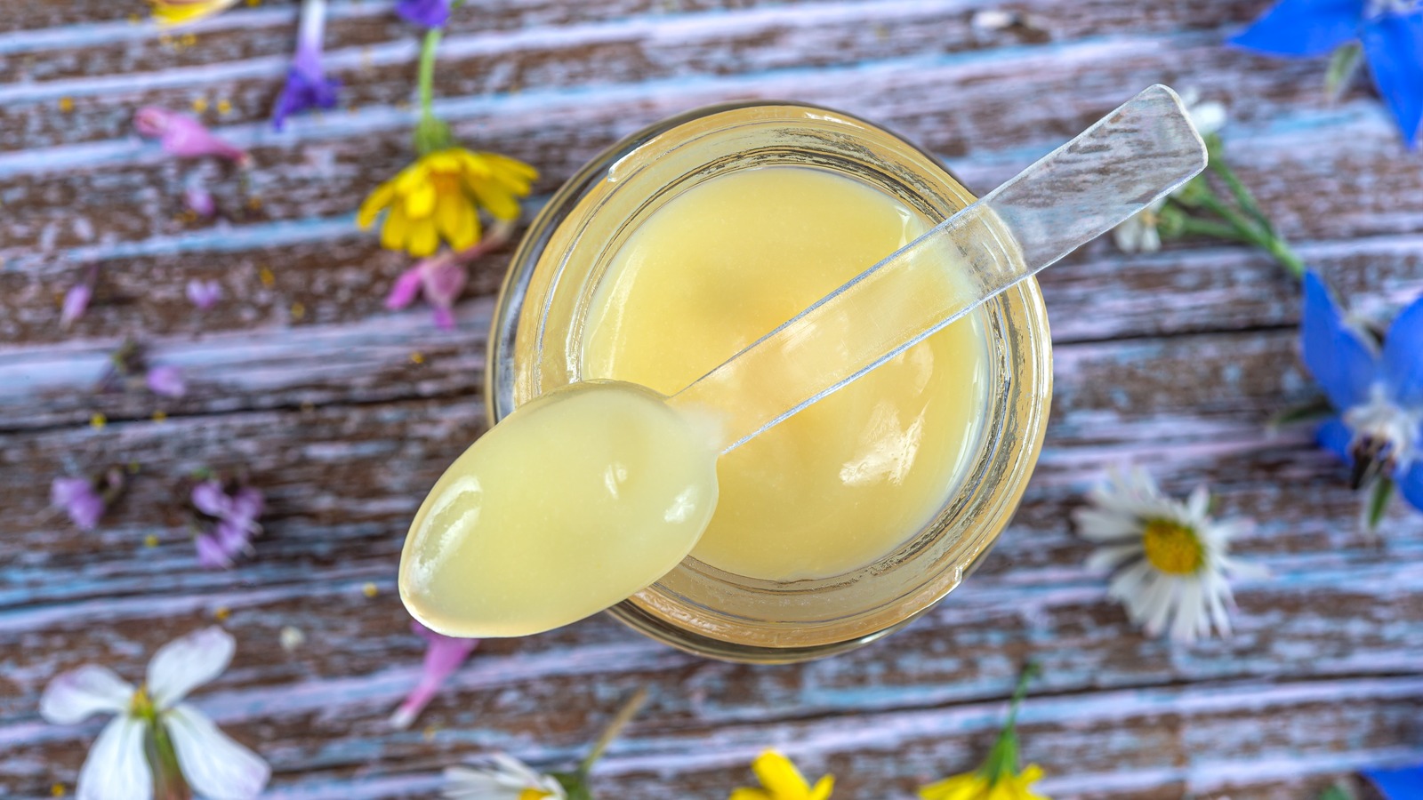 Royal Bee Jelly Making royal-bee-jelly-making