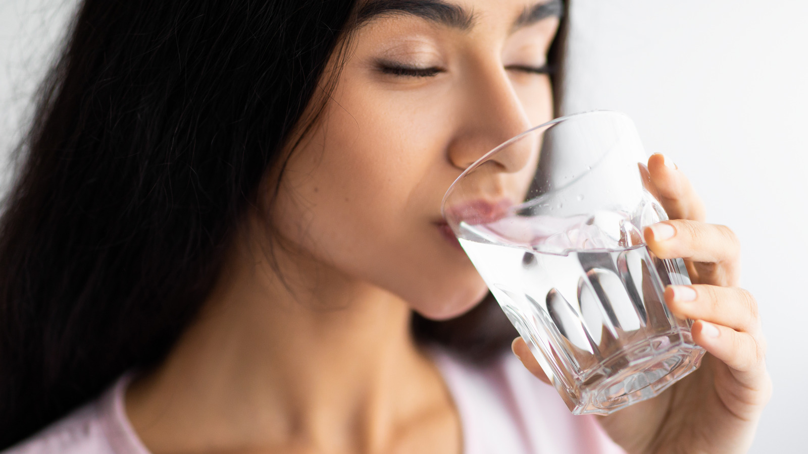 Is It Healthy To Drink Sparkling Water Every Day?