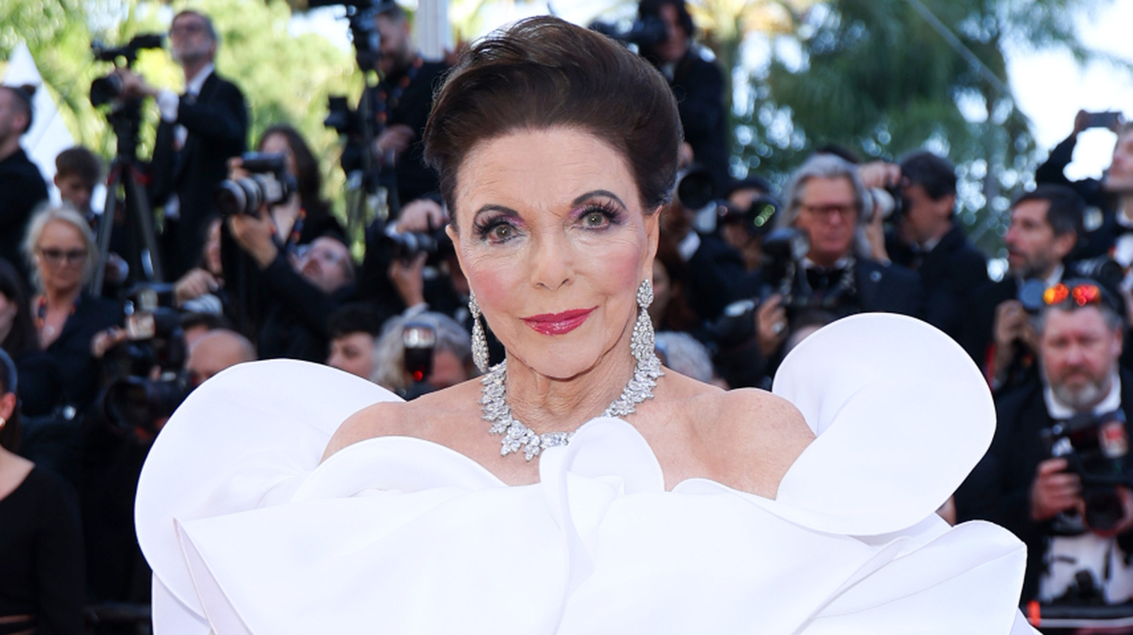 Joan Collins Credits Her Stunning Appearance In Her 90s To A Straightforward Life Philosophy