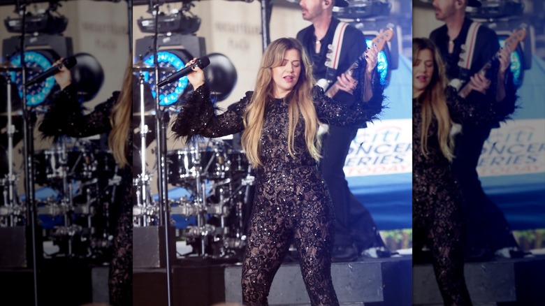 Kelly Clarkson performing on stage at "Today" in May 2025