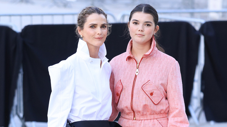 Keri Russell and Willa Lou Deary smile together on red carpet