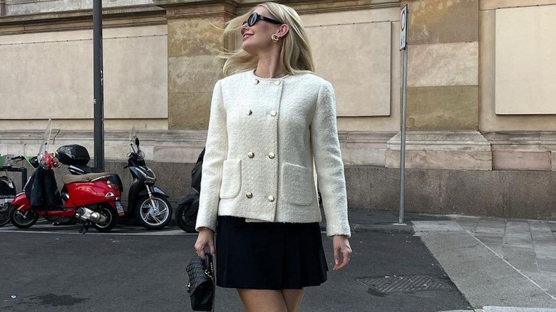 woman in collarless blazer