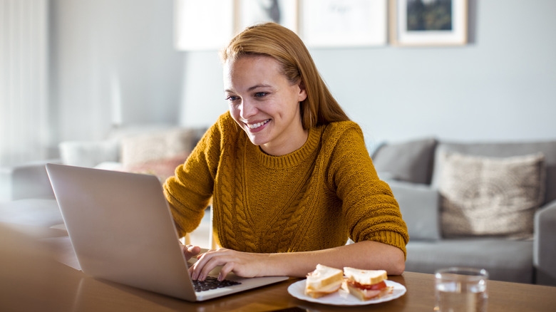 woman working on laptop