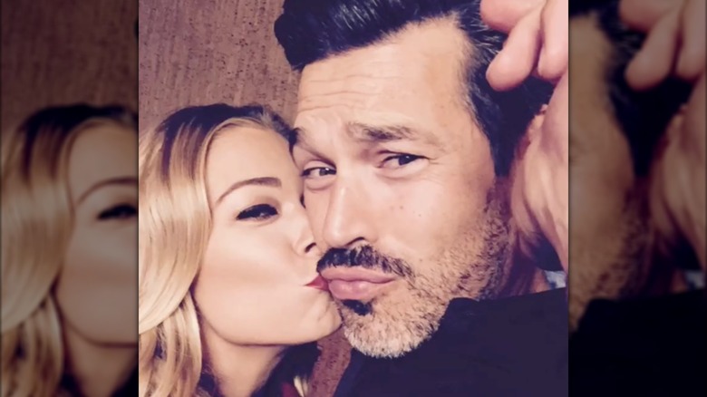 LeAnn Rimes kisses Eddie Cibrian's cheek in a selfie