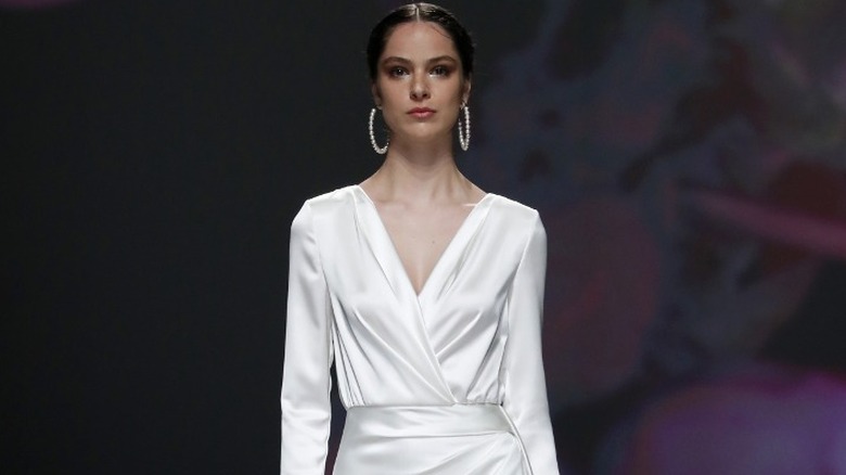 model walking for Barcelona Bridal Week
