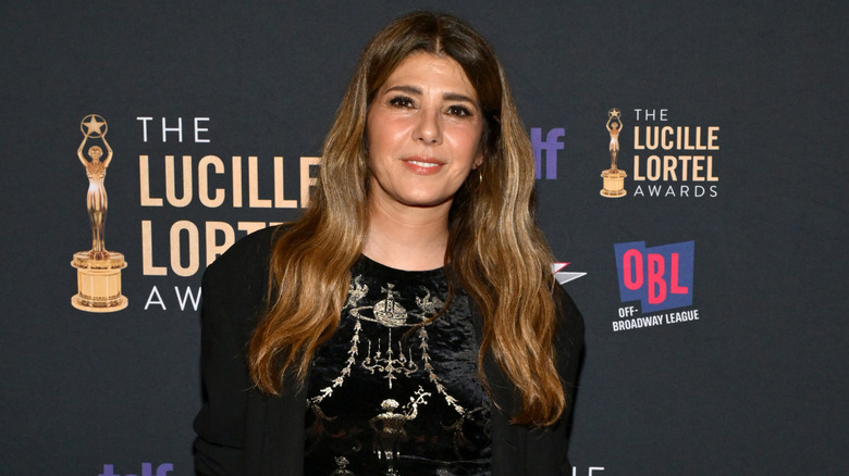 60-year-old Marissa Tomei with great looking hair in a black outfit