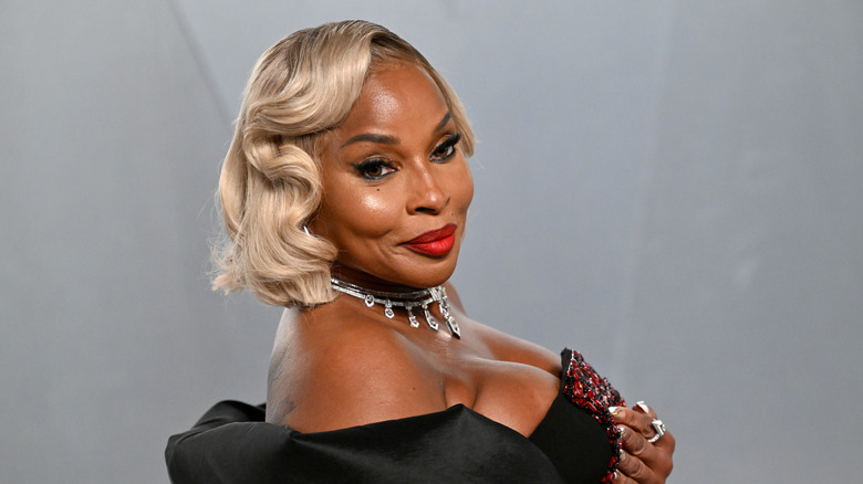 Mary J. Blige at Vanity Fair Oscars afterparty