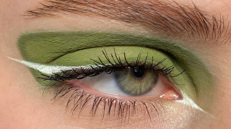 Matcha green eyeshadow white liner