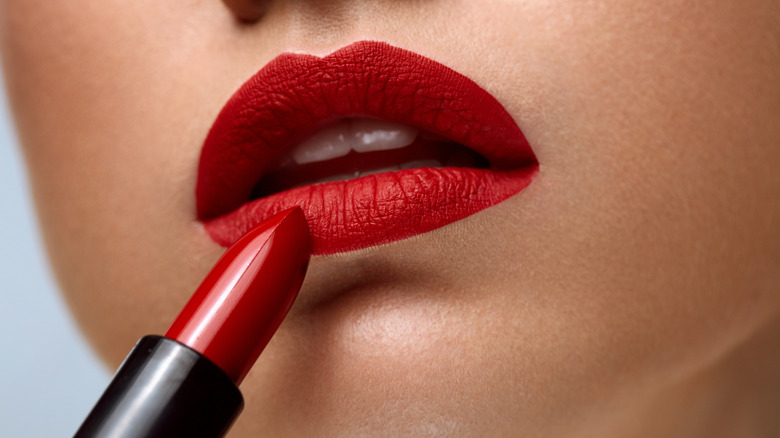red matte lipstick