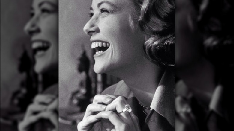 grace kelly engagement ring