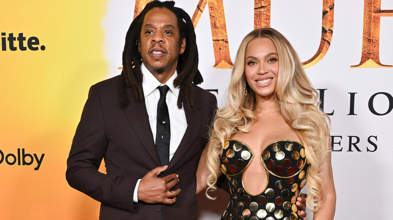 Beyoncé and Jay-Z smiling