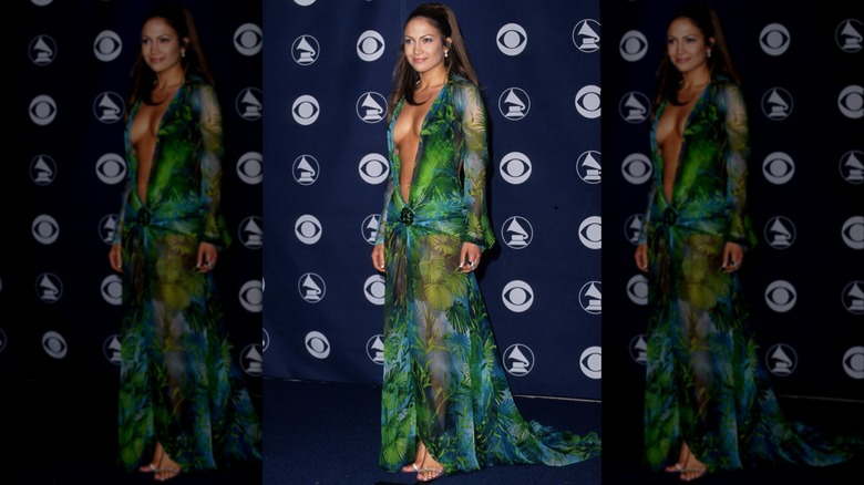 Jennifer Lopez at the 2000 Grammy Awards