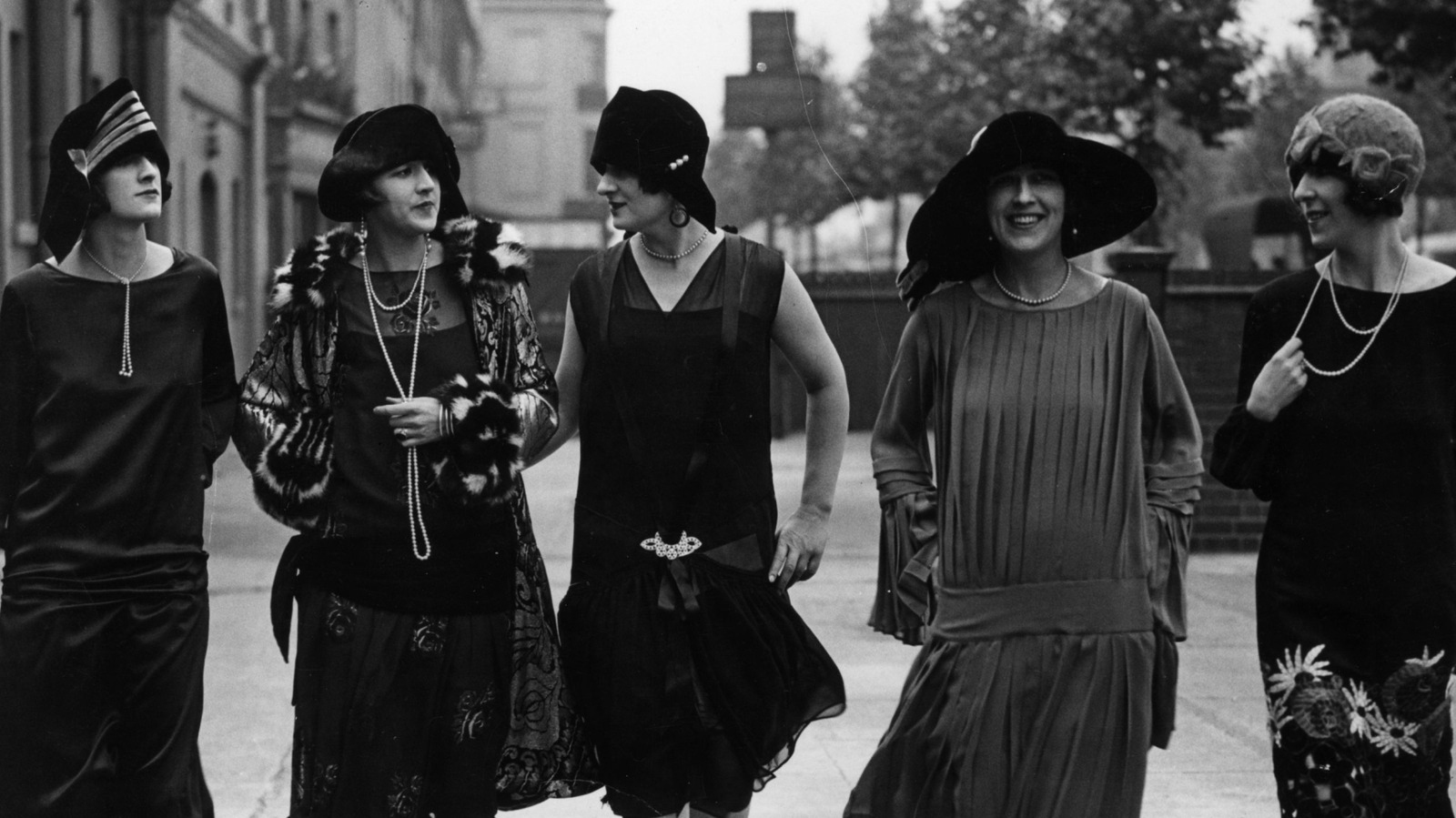 Old-School Jewelry Trends From The 1920s That Are Making A Comeback