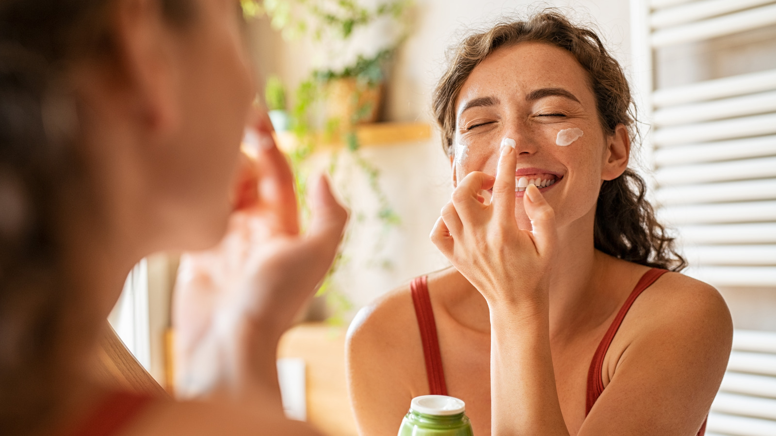 Our Best Tips For Hydrating Dry Skin Around Your Nose