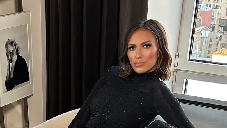 Paulina Gretzky with a lob haircut in New York