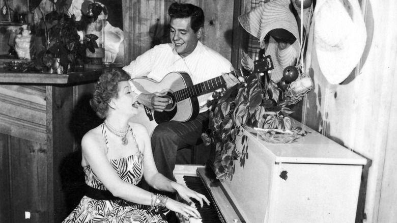 Lucille Ball and Desi Arnaz playing music