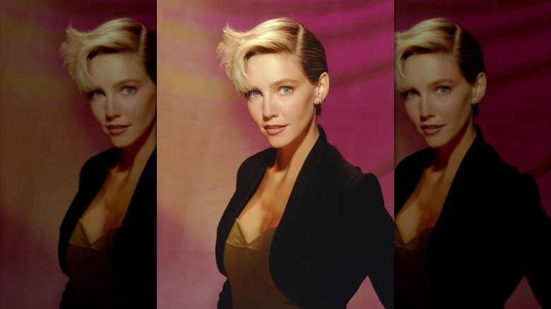 Heather Locklear poses for a portrait in 1989 in Los Angeles, California.