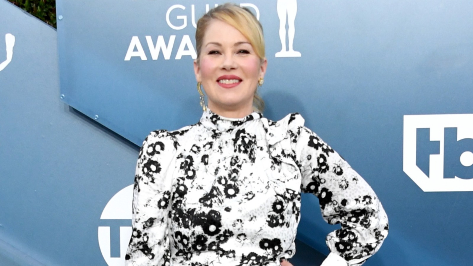 10 Pics That Show Off Christina Applegate's Fun Style 10 Pics That Show Off Christina Applegate's Fun Style