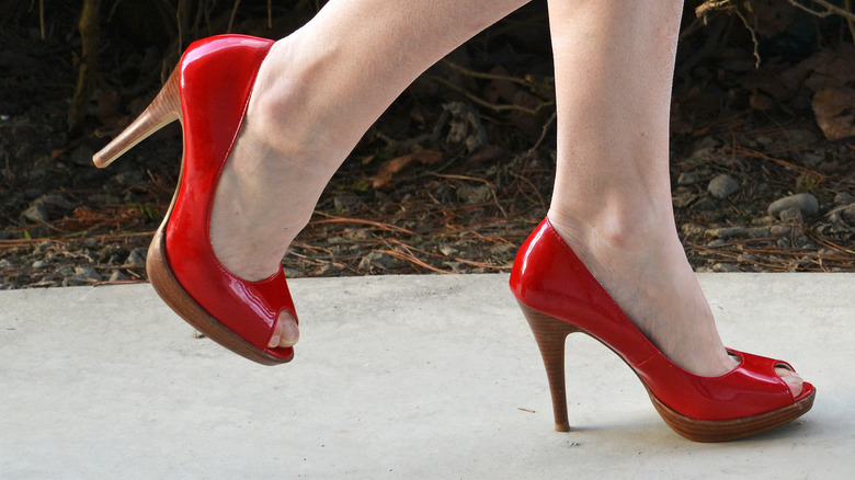 Red pumps