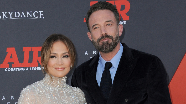 Jennifer Lopez and Ben Affleck at the Air red carpet smiling