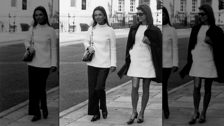 Jacqueline Kennedy walking in London with her sister Princess Lee Radziwill