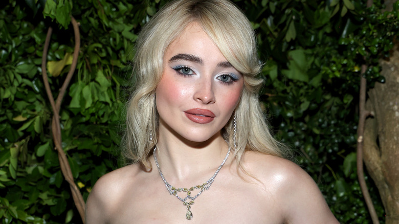 Sabrina Carpenter pink blush