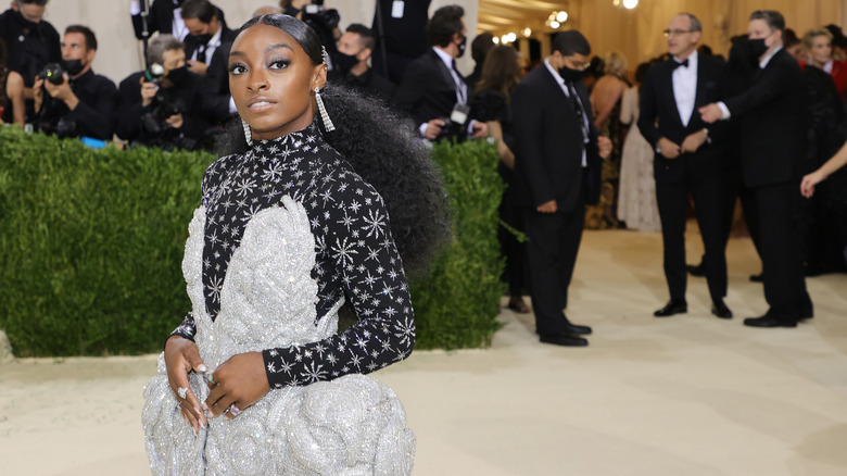 simone biles at met gala