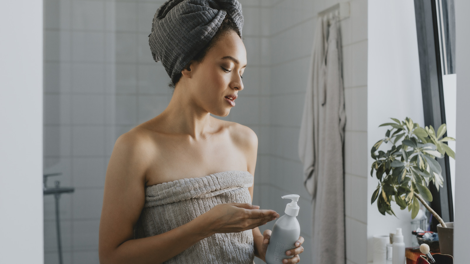 What does hair deals conditioner actually do
