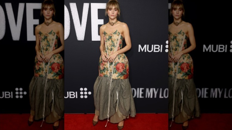 Suki Waterhouse arrives at the Die My Love premiere