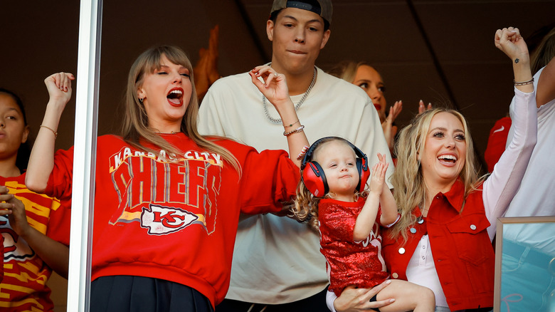 Taylor Swift and Brittany Mahomes at a Chiefs game