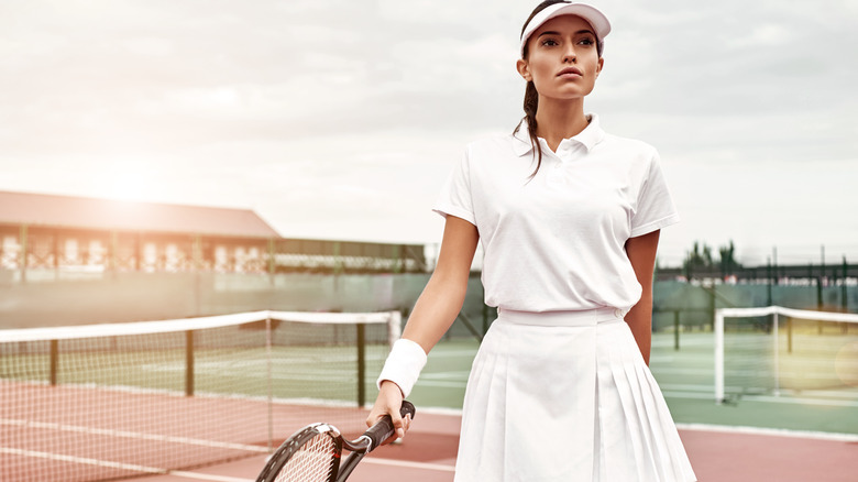 woman on tennis court