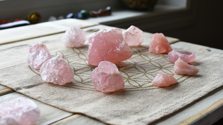 rose quartz crystals