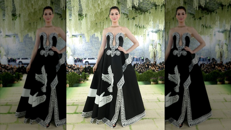 Anne Hathaway at the 2026 Met Gala