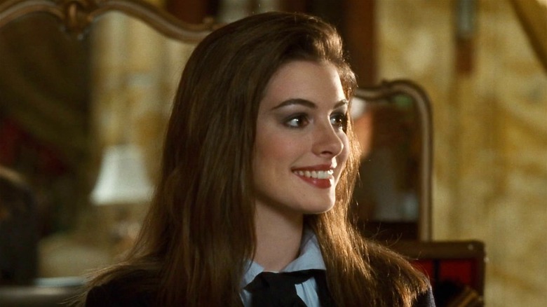 Mia Princess Diaries smiling 