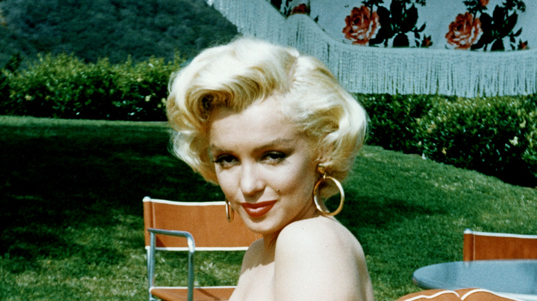 Marilyn Monroe with gold hoop earrings